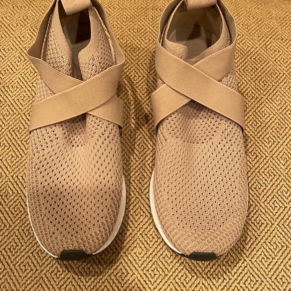 Eileen Fisher Stretch Clay/Blush Colored Sneakers, size 7.5 - Picture 3 of 11